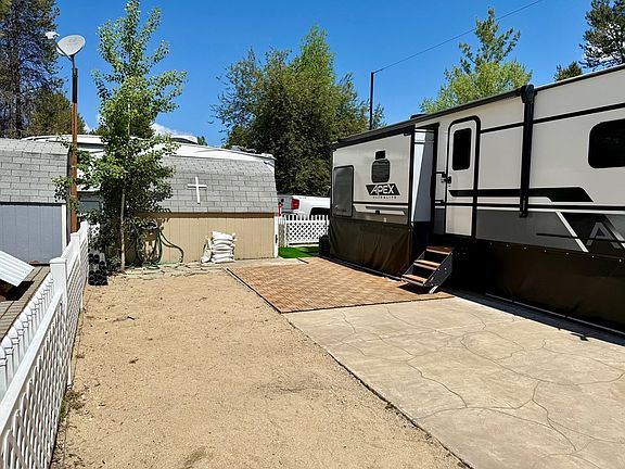 4th image of 514-D22 N Sawyer St #D22