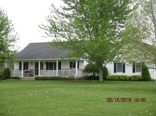 7515 Territorial Rd, Munith, MI 49259