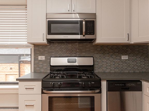 4th image of 2420 N Kedzie Blvd APT 306