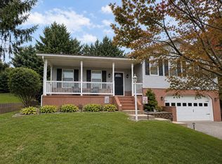 383 Buck Cash Dr, Westminster, MD 21158