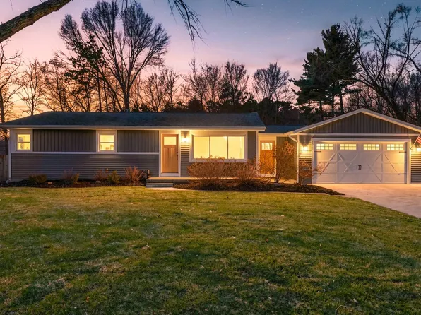 572 142nd Ave, Holland, MI 49424