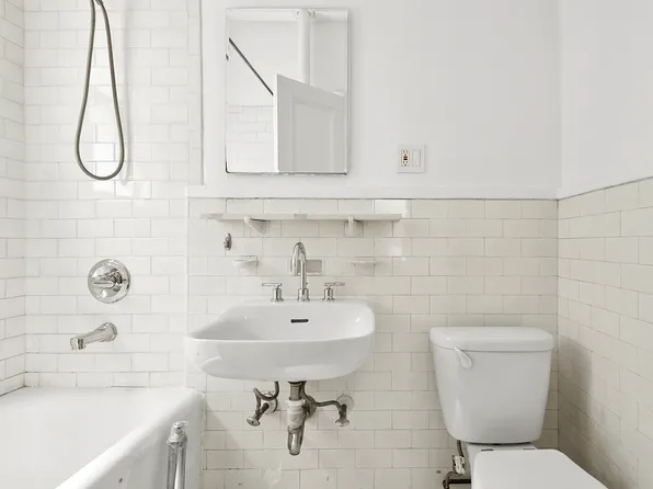 221 West 82nd Street image 6 of 7