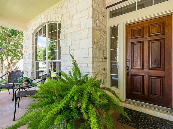 4th image of 1821 Chula Vista Dr