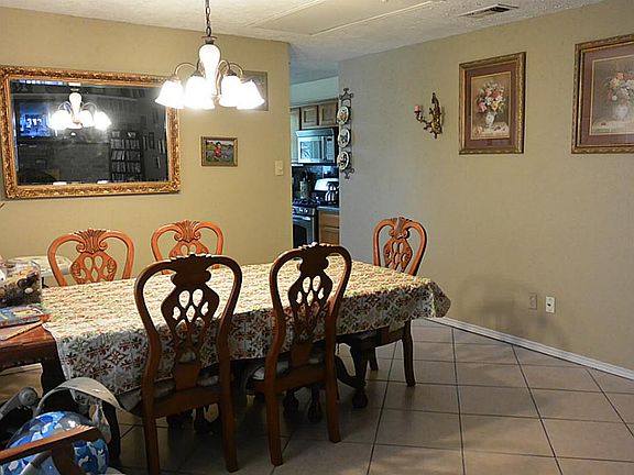5th image of 827 Briarcreek Dr