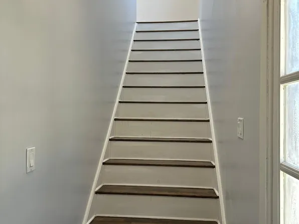 1475 Sacramento Dr, Hanover Park, IL 60133