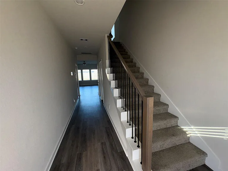 16628 Sterling Cliff Dr — Photo 3