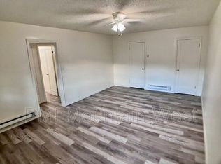 1360 S Main St APT 3, Bountiful, UT 84010