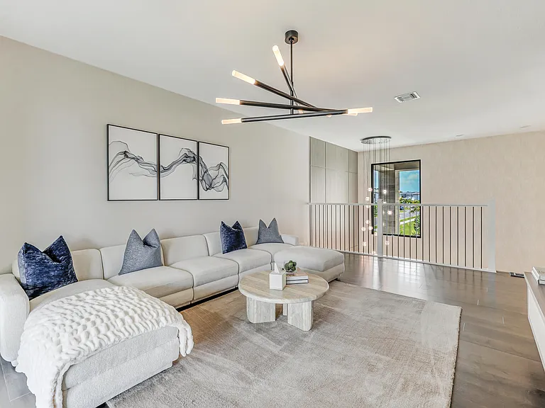 8283 Royal County Down Rd — Photo 29