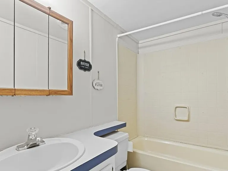 1773 Baldwin Ln — Photo 15