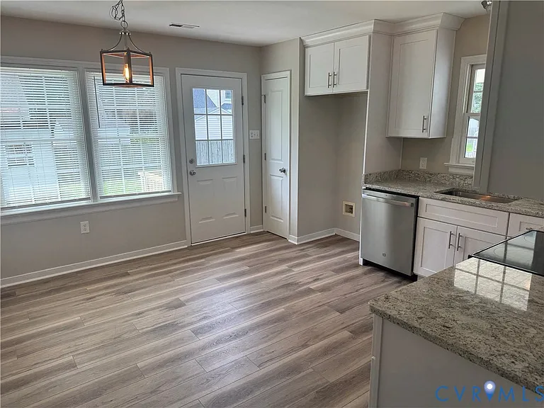 2417 Ramsey Ct — Photo 6