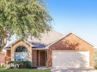 317 Leisure Ln, Waxahachie, TX 75165