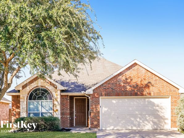 317 Leisure Ln