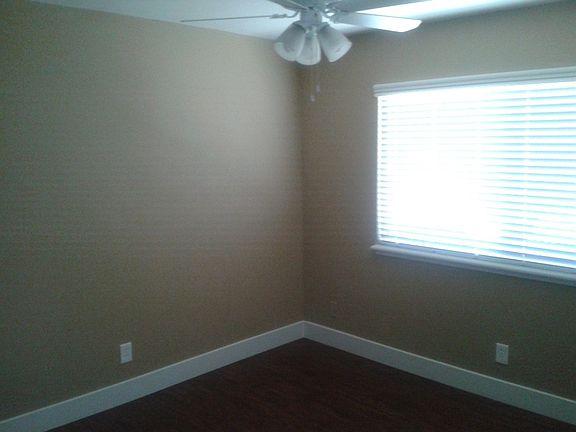 3rd image of 5744 Garfield Ave APT 1