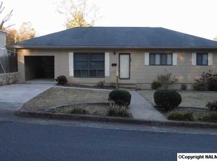 403 3rd St NW, Fort Payne, AL 35967