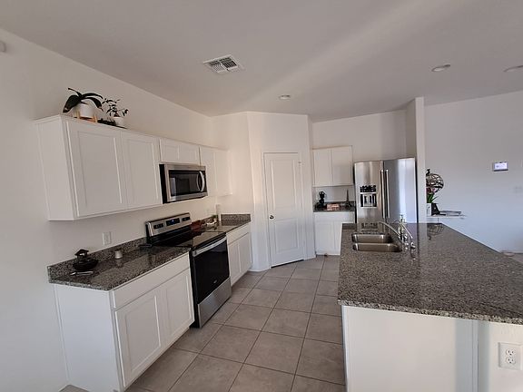 5th image of 1173 W Paradise Way