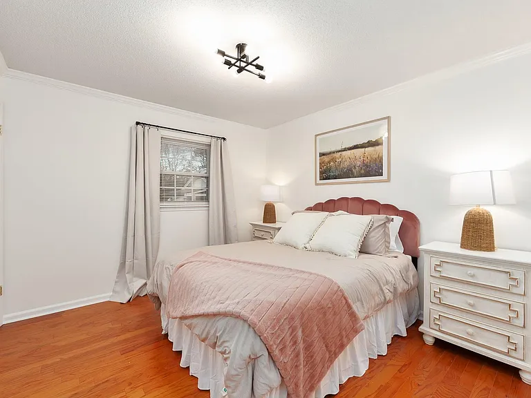 79 Hughes Dr — Photo 3