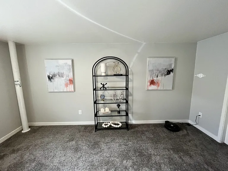 401 Leo Ln #B — Photo 17