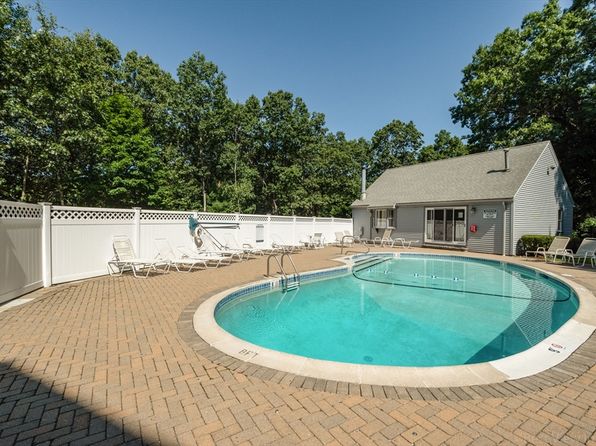 1 Oak Ridge Dr UNIT 3, Maynard, MA 01754
