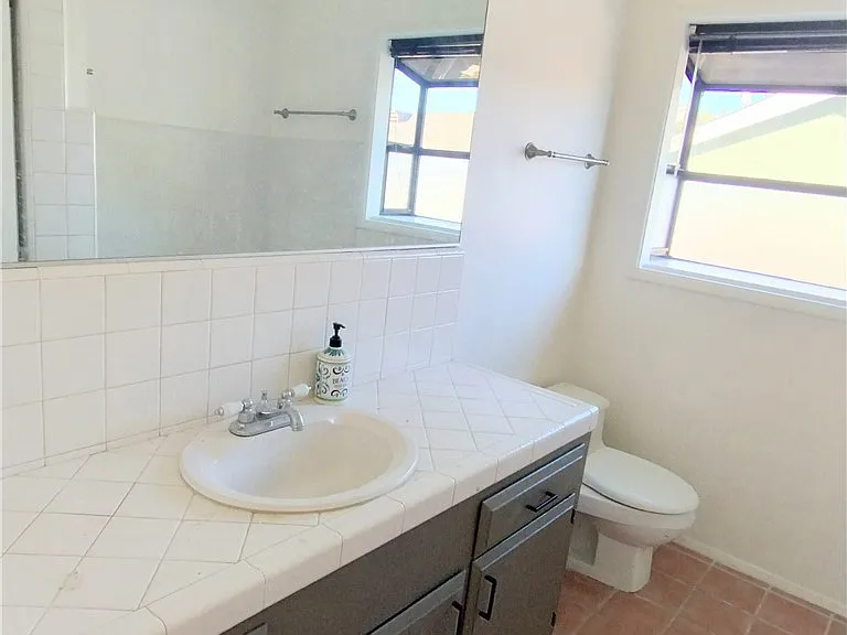 374 Grand Ave — Photo 27