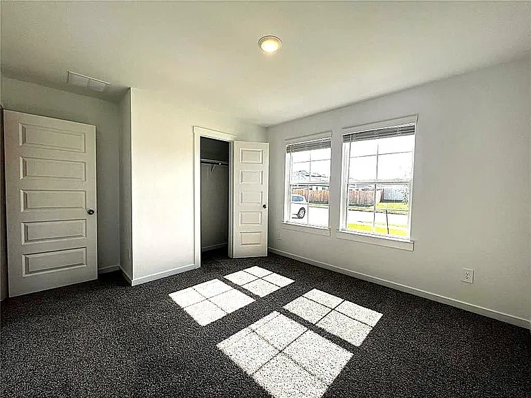 4307 Whitefish Ln — Photo 6