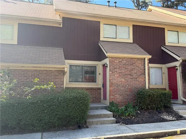 28 Country Place Ct, Alpharetta, GA