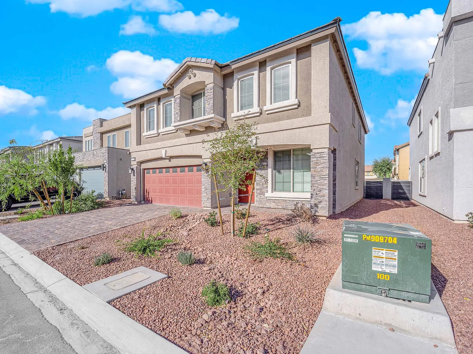 4 bed, 3.5 bath, 3072 sqft, $3,250 — Photo 3