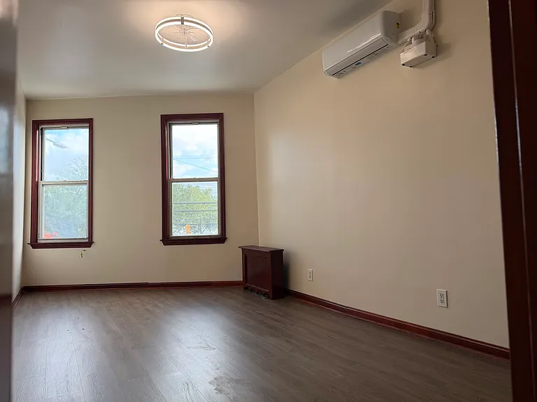 111-03 Rockaway Blvd #2F — Photo 9