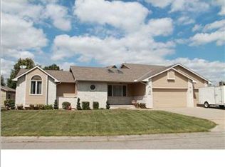 2375 N Crestline Ct, Wichita, KS 67205