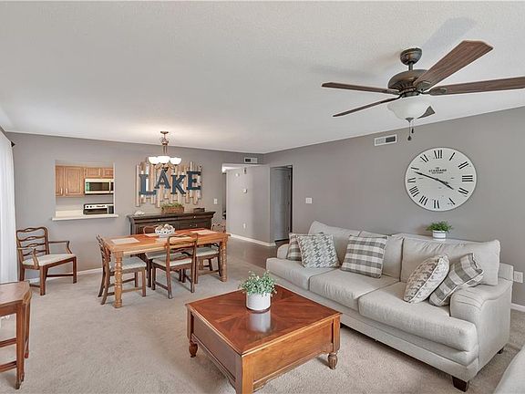 5th image of 312 Northlake Dr