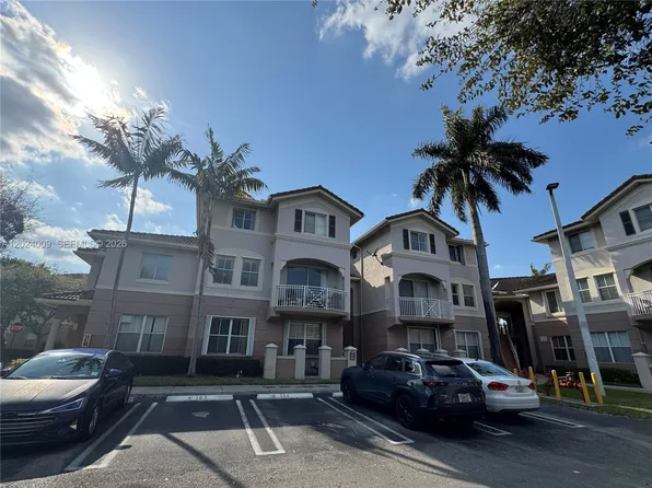 8936 W Flagler St APT 201, Miami, FL 33174