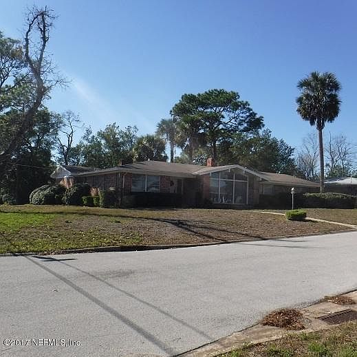 1st image of 1804 Parkcrest Dr