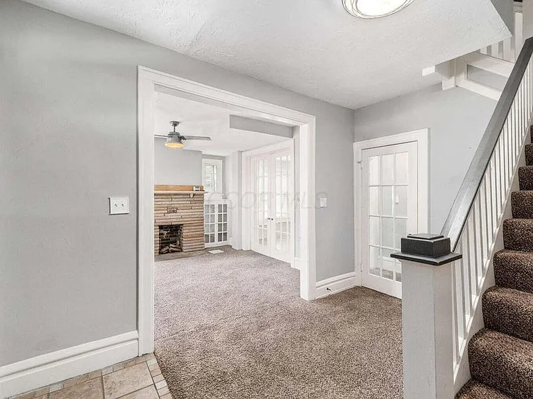 2339 Summit St — Photo 10