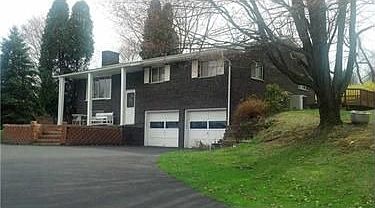 1st image of 221 Primrose Dr