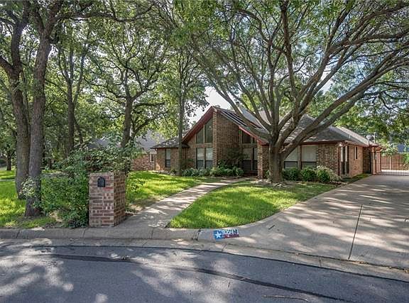 2nd image of 2204 Sand Creek Ct