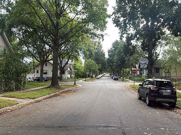 5th image of 792 Fuller Ave