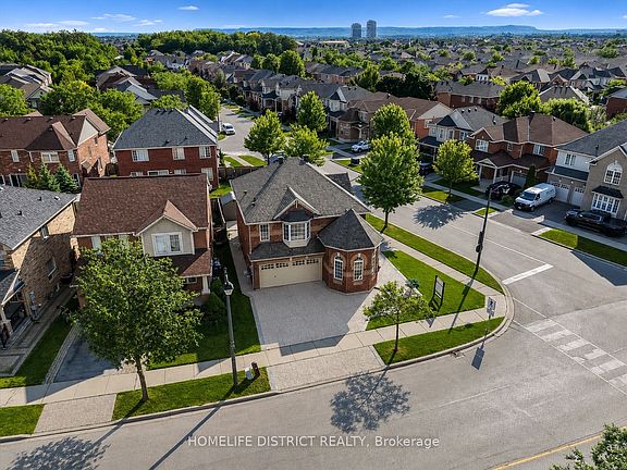 4th image of 901 Bennett Blvd