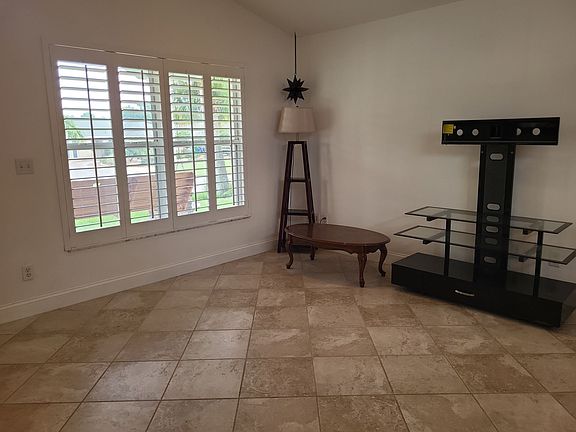 4th image of 11874 W Sunnybrook Ct