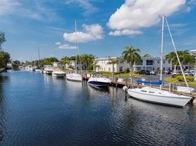 6201 Bay Club Dr