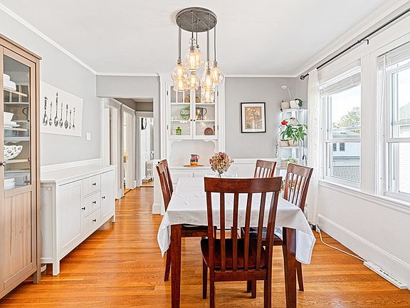 5th image of 238 Arlington St #238
