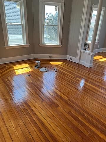 2nd image of 102 Taylor St #3
