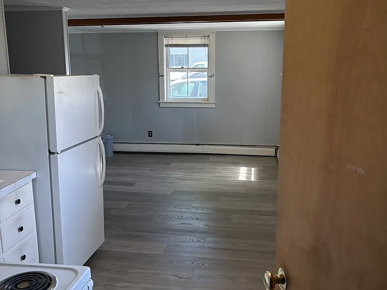 168 Main St — Photo 3