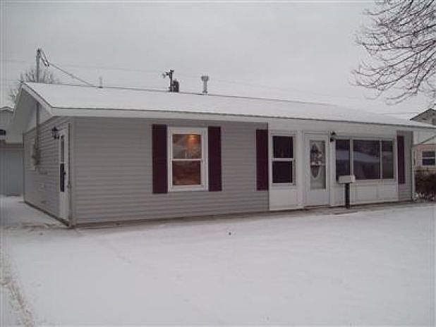 1st image of 1493 Bowman Dr