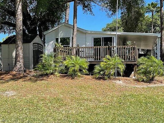 3rd image of 958 Savanna Dr