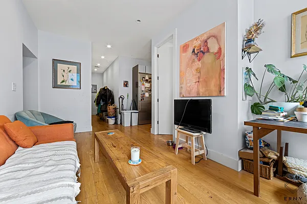 Rented by ERNY LLC | media 3