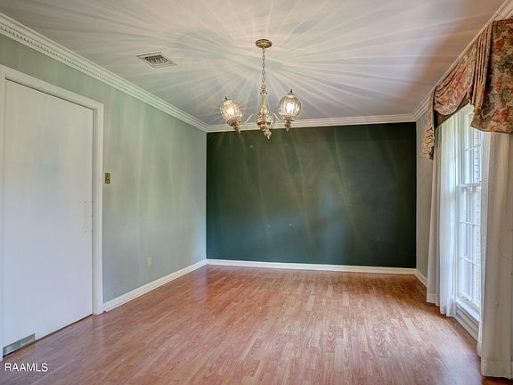 5th image of 123 Gayle Dr