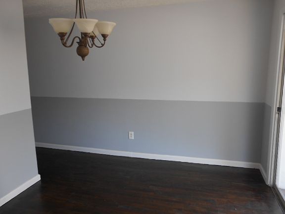 5th image of 534 Bolton Ave 1 #2