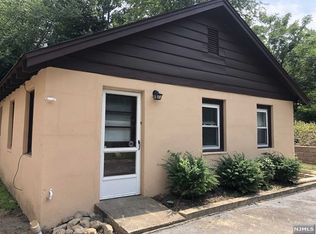 85 Myrtle Ave #C, Allendale, NJ 07401