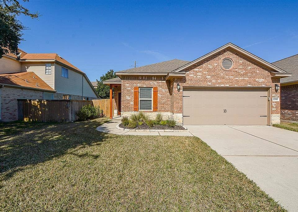 1st image of 12018 Bowsman Dr