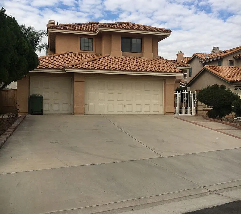 2933 Brunswick Cir