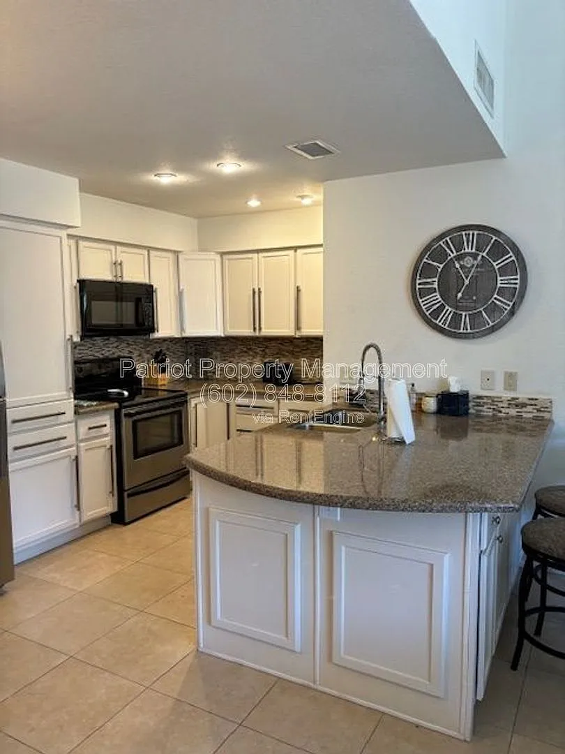 2 bed, 2.0 bath, 1119 sqft, $2,800 — Photo 3